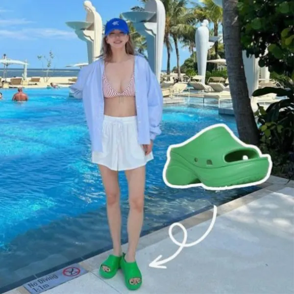 발렌시아가 여자 샌드풀 Crocs 러버 슬리퍼