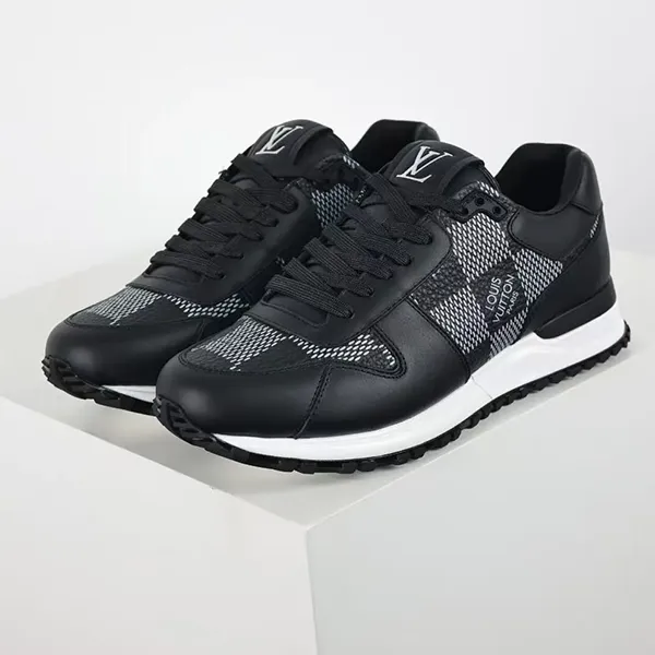 루이비통 수입 런 어웨이 다미에  남성 스니커즈 -블랙- 입고💢 #신발