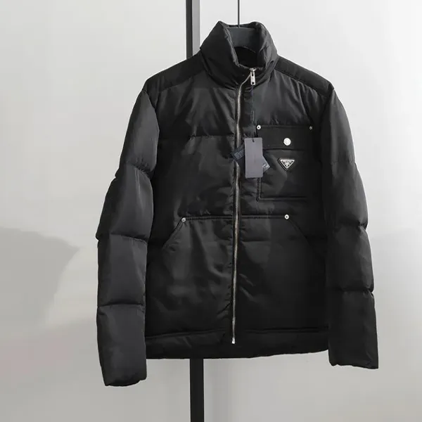 프라다 리나일론 크롭 다운 재킷 블랙 신상입고💢 #상의 #자켓 #12619