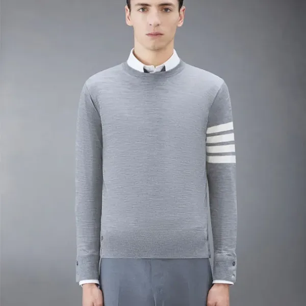 톰브라운 밀라노 사선 완장 라운드 니트 - 그레이 🍀#2392