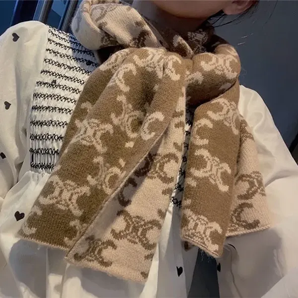 셀린느 양면 트리옹프 패턴 머플러 🍀#0997