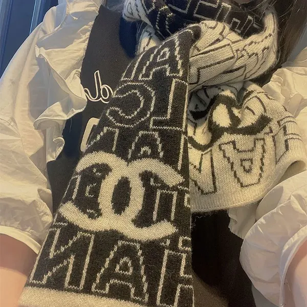 샤넬 레터링 패턴 빅로고 머플러 🍀#0996