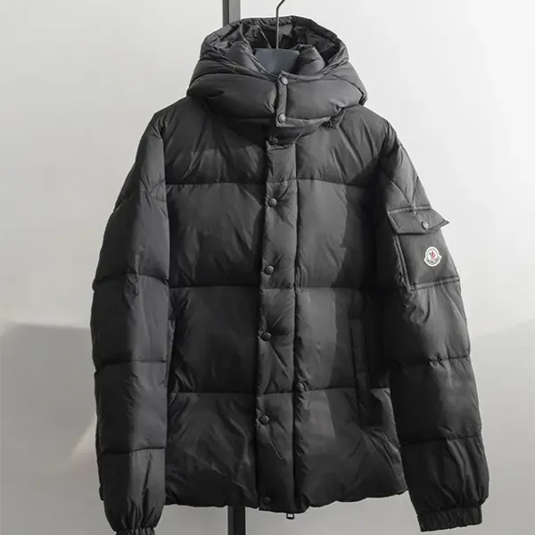 몽클레어 VEZERE 베제르 쇼트 다운 패딩 신상입고💢 #상의 #자켓 #12635