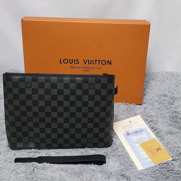 루이비통 다미에 그라파이트 캔버스 클러치백