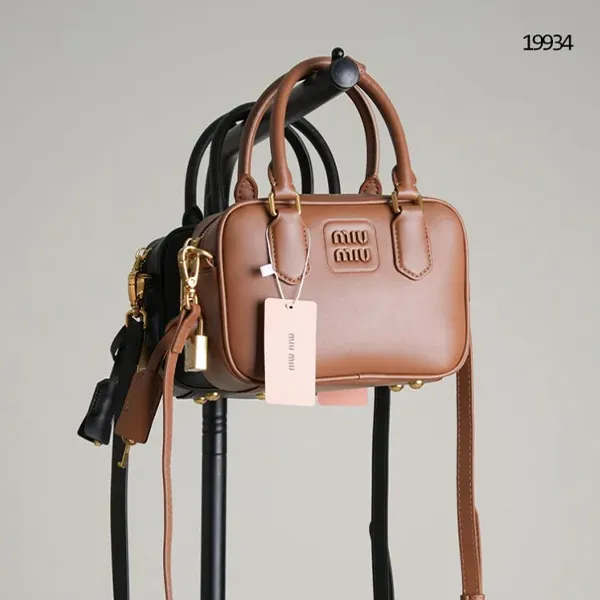 미우미우 나파 레더 아르카디 미니백 🔆#19934