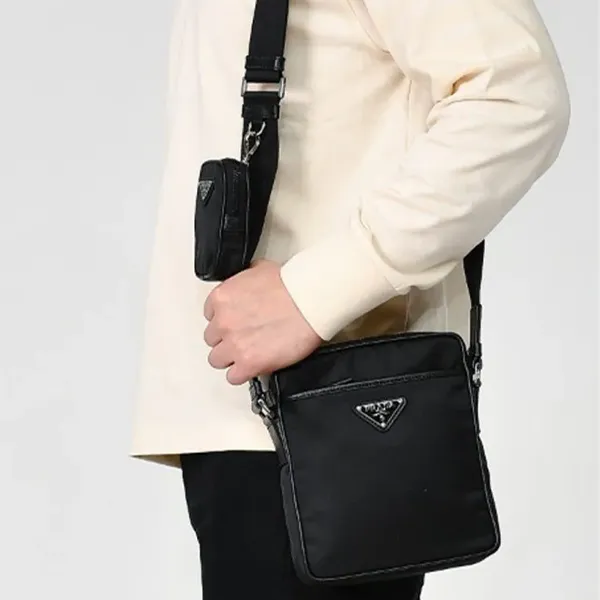 프라다 아이덴티티 트라이앵글 로고 플랩 숄더&크로스백 🔆#13456