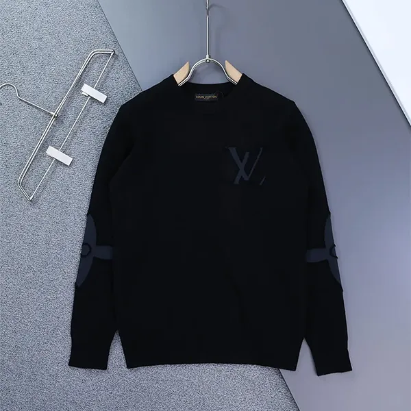 루이비통 LV 자수로고 라운드 니트 🍀#3260