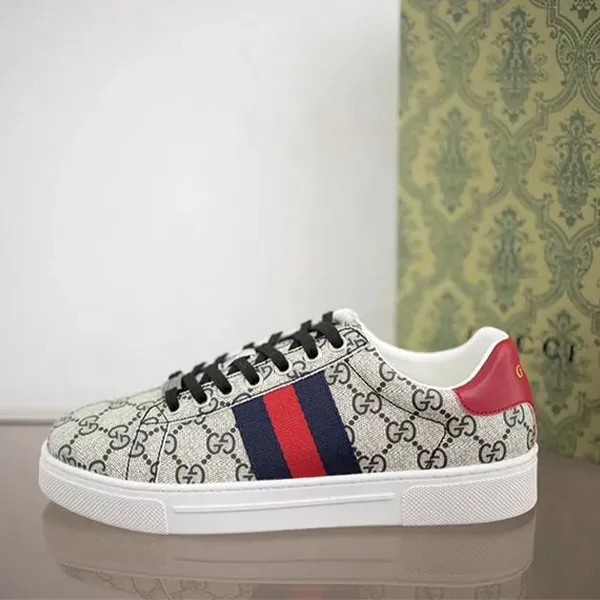 구찌 에이스 웹(Web) 스니커즈 신상입고💢 #신발 #8320