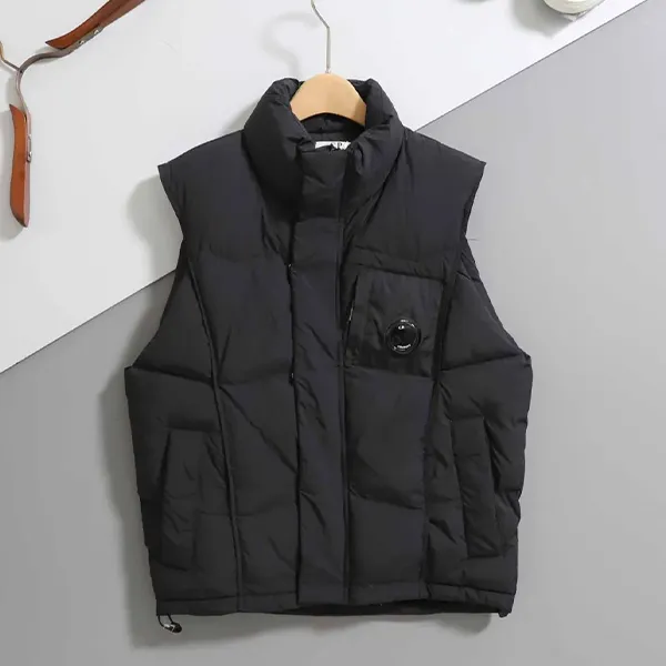 CP컴퍼니 렌즈 패치 패딩 조끼 입고💢 #남성상의 #패딩조끼