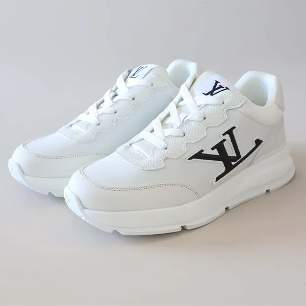 루이비통 LV 클래식 스니커즈 수입 입고💢 #신발